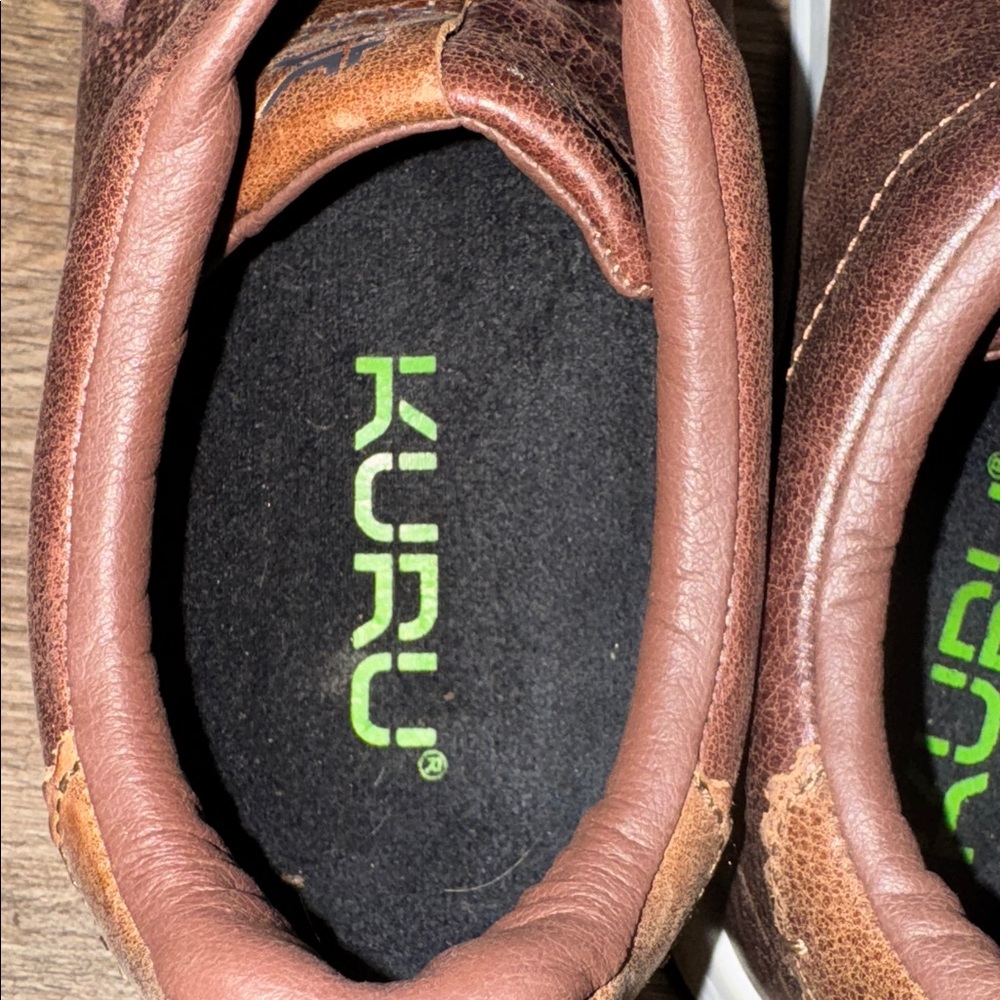 KURU Roam classic court sneaker in brown leather, size - 10.5 M - Picture 3 of 8